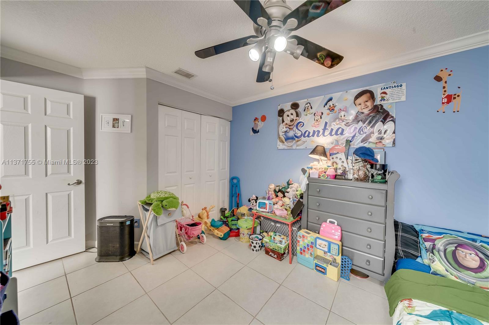 PEMBROKE LAKES SOUTH - Residential