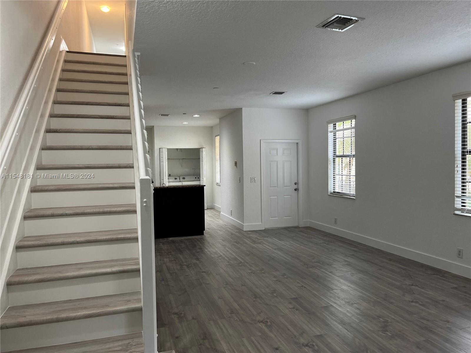 SECTOR 8 9 & 10 PLAT(BLKS - Residential Lease