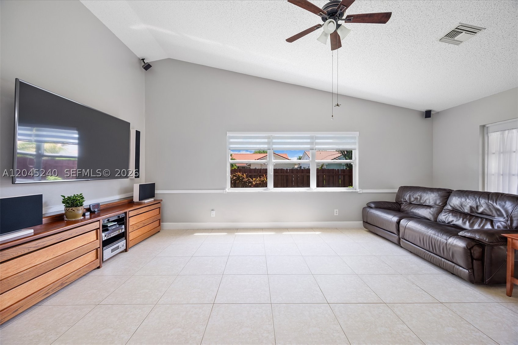 HAWKES BLUFF - Residential