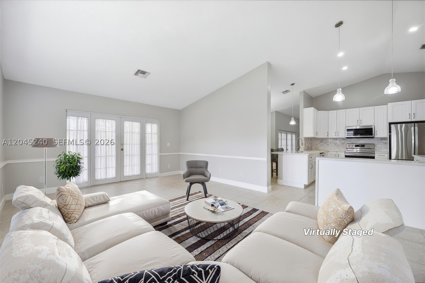 HAWKES BLUFF - Residential