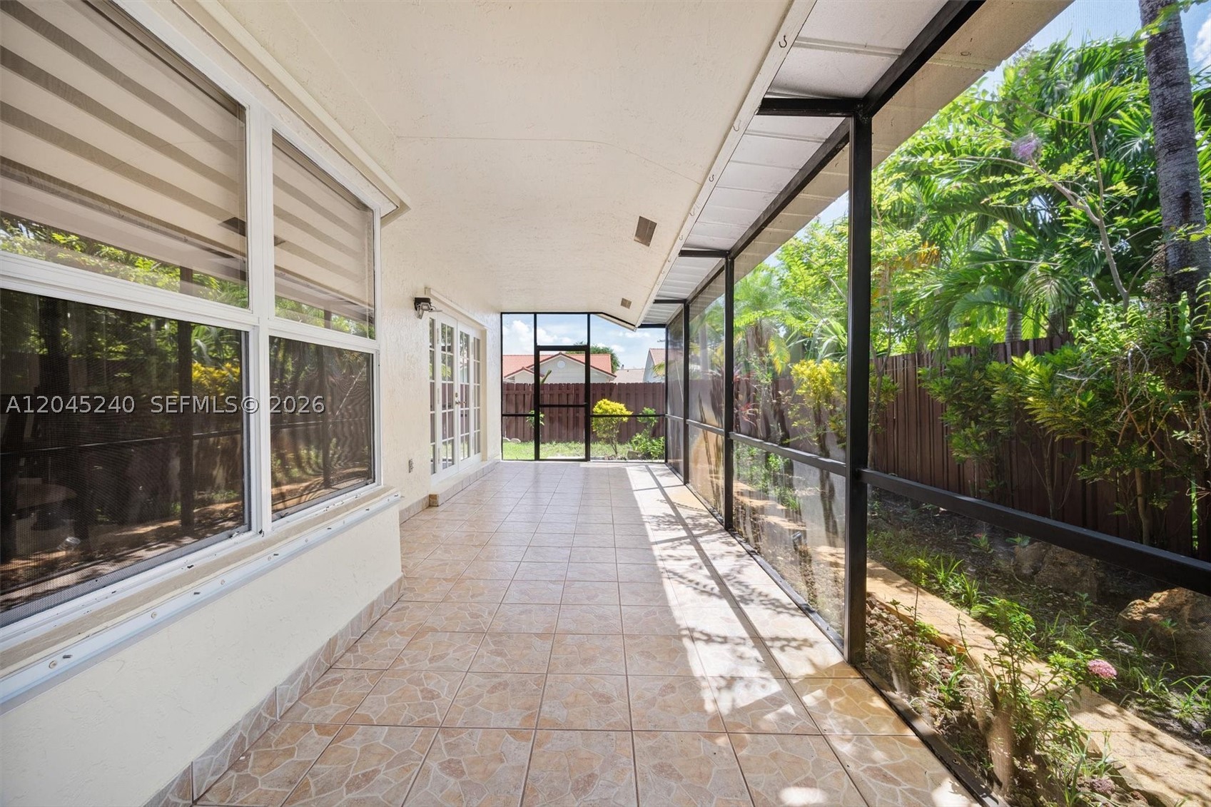 HAWKES BLUFF - Residential