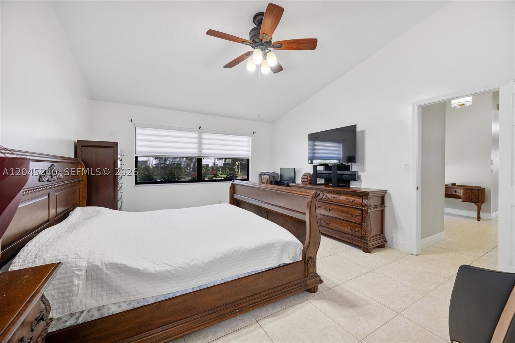 HAWKES BLUFF - Residential