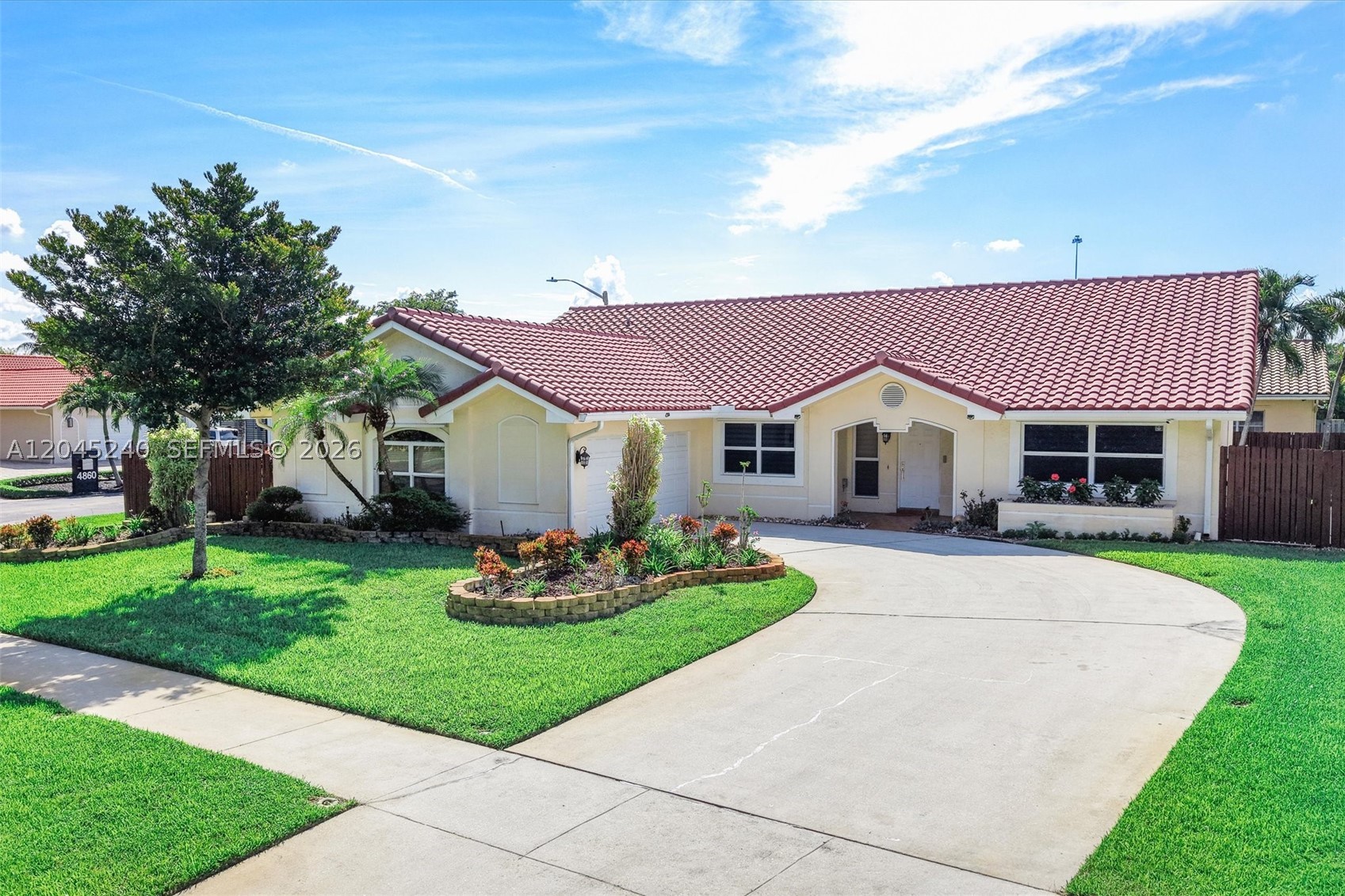 HAWKES BLUFF - Residential