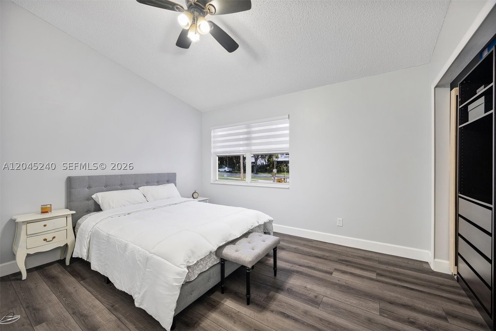 HAWKES BLUFF - Residential