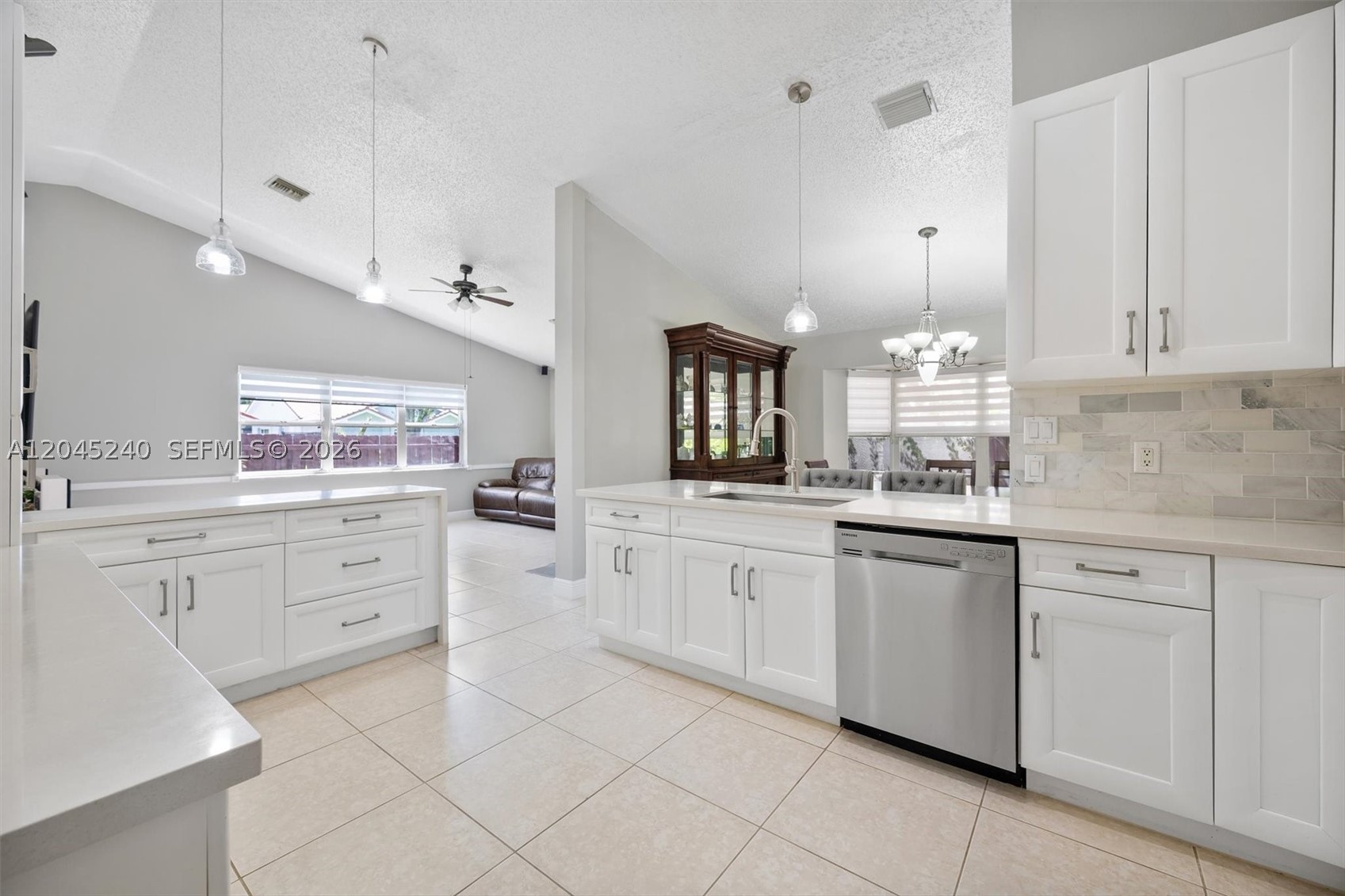 HAWKES BLUFF - Residential
