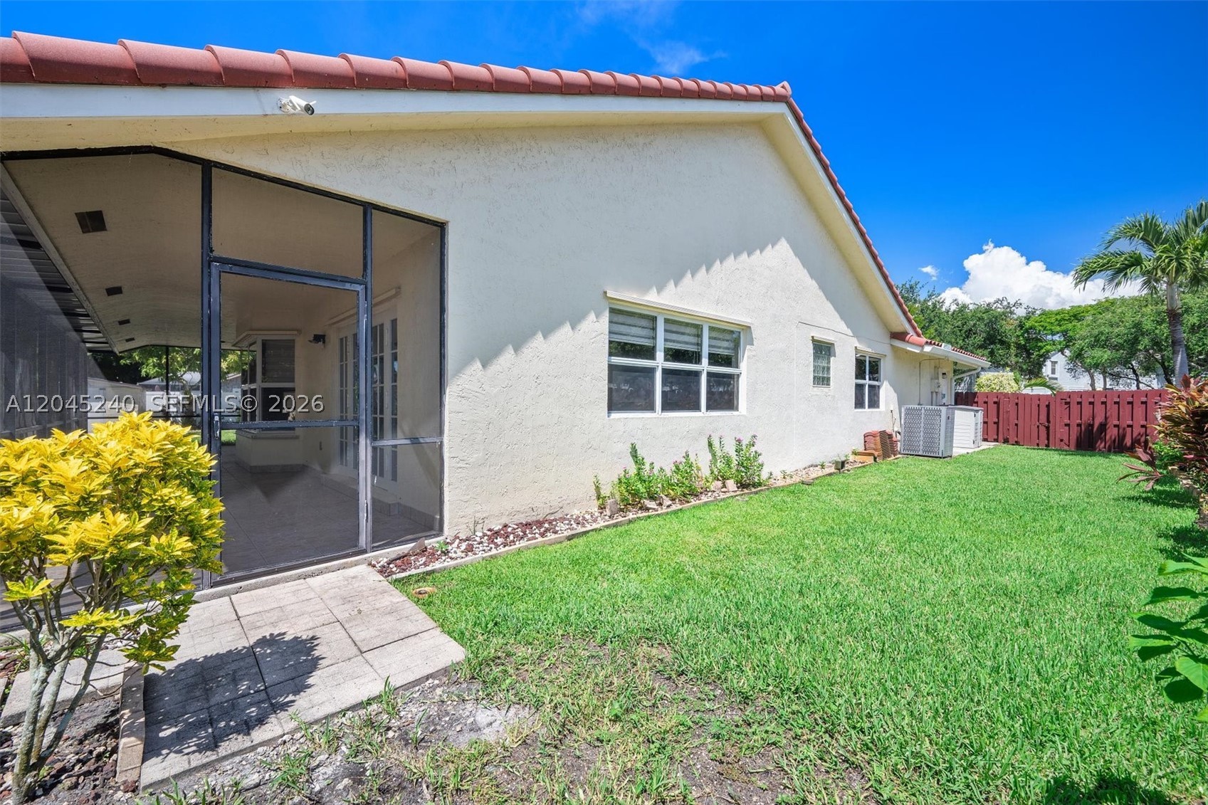 HAWKES BLUFF - Residential