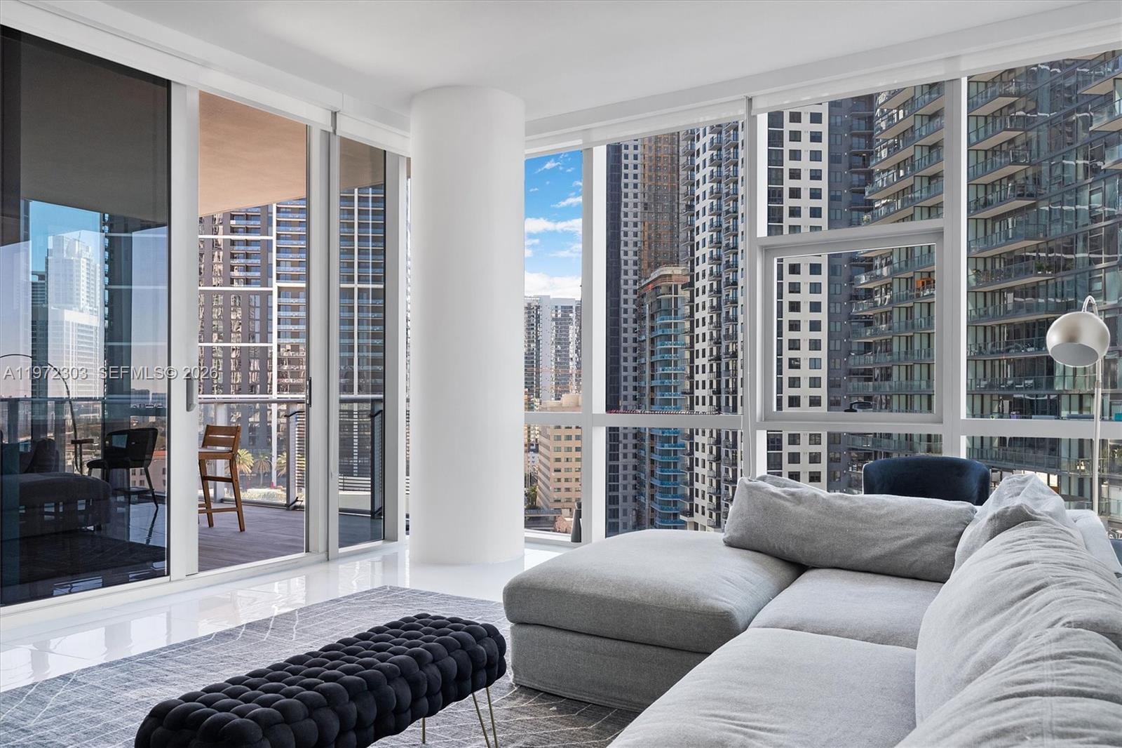 PARAMOUNT MIAMI WORLDCENT - Residential