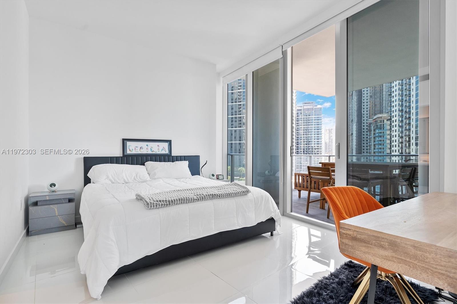 PARAMOUNT MIAMI WORLDCENT - Residential