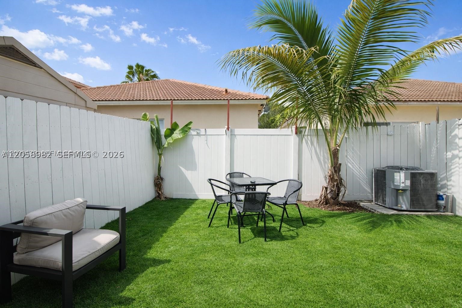 MARBELLA COVE - Residential
