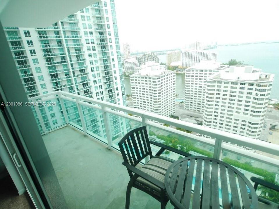 THE PLAZA 901 BRICKELL CO - Residential