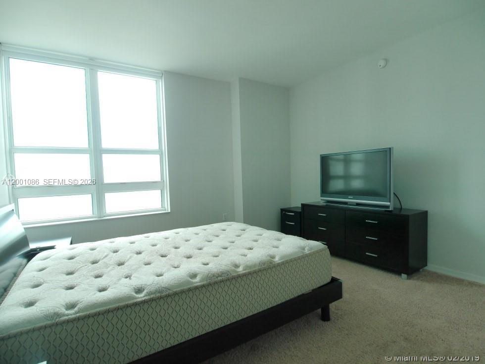 THE PLAZA 901 BRICKELL CO - Residential