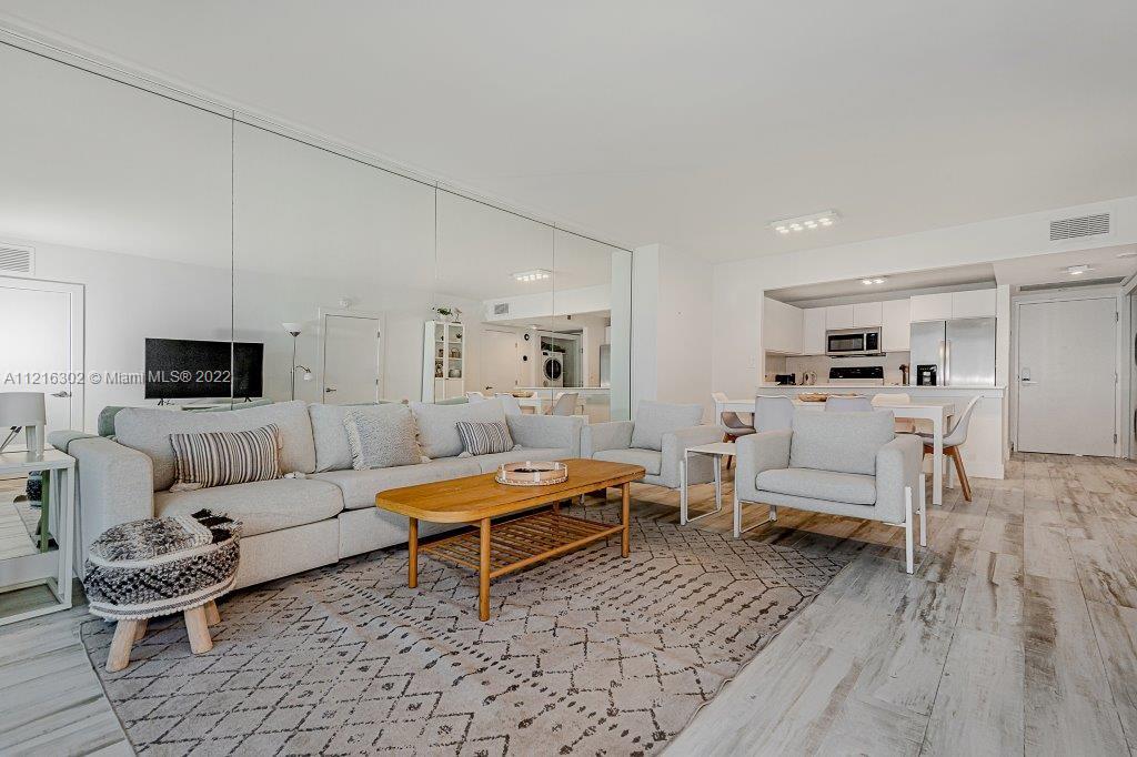 RONEY PALACE CONDO - Residential Lease