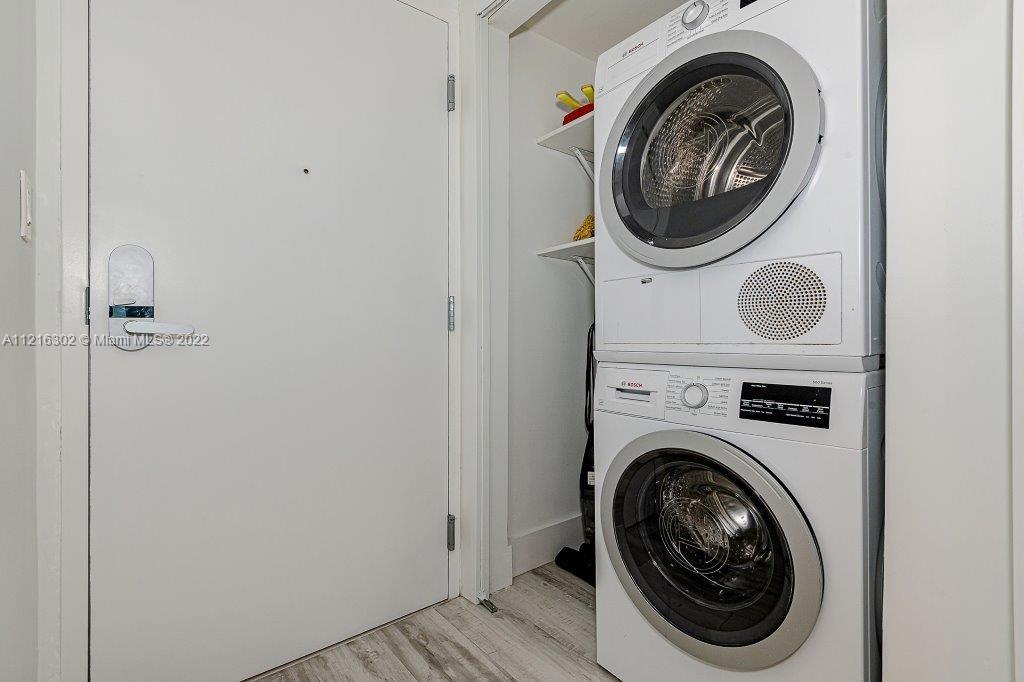 RONEY PALACE CONDO - Residential Lease