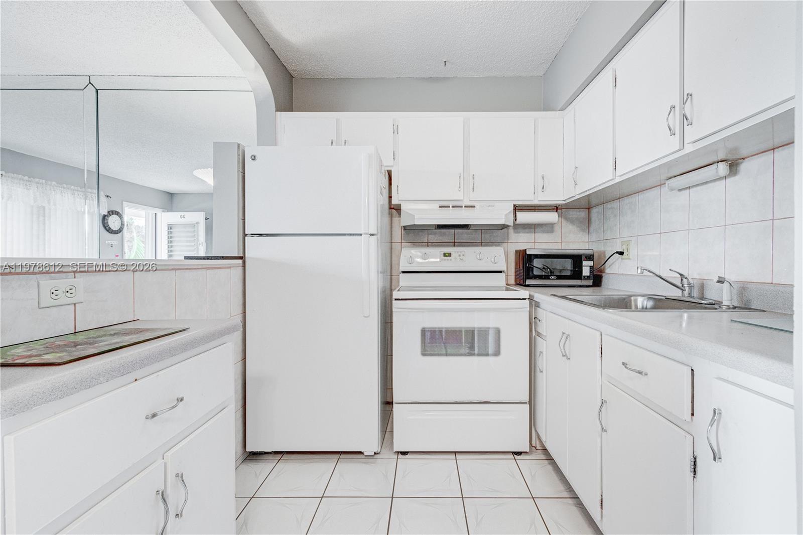 ROLEN LAKE GARDENS CO-OP - Residential