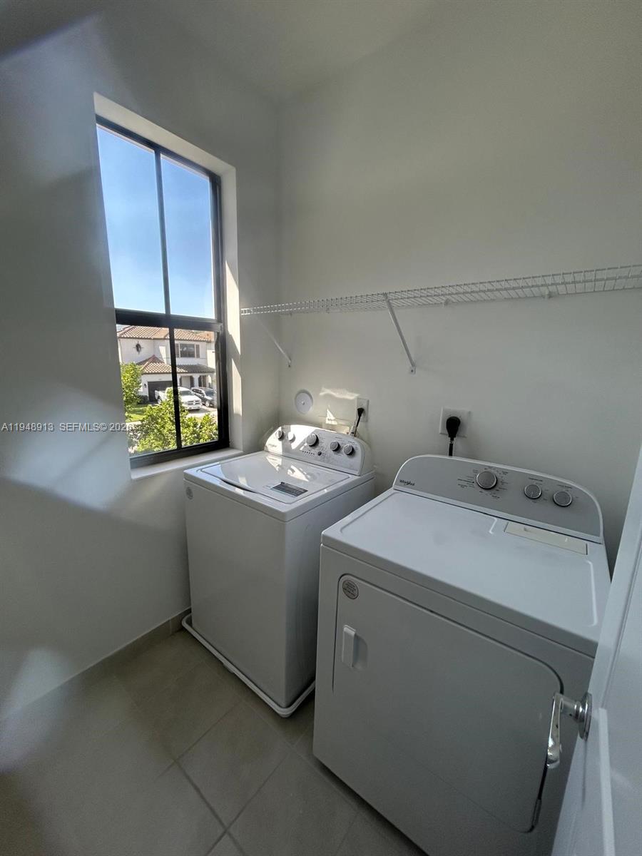 SILVERWOOD AT AVE MARIA PH - Residential