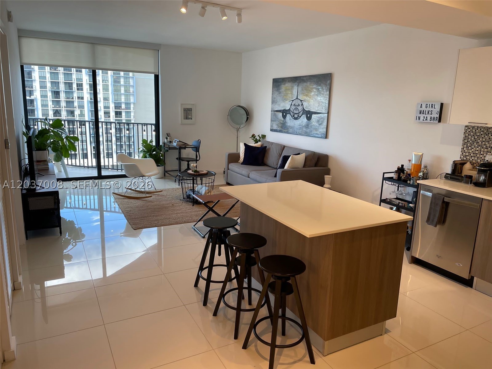 5252 PASEO CONDO - Residential Lease
