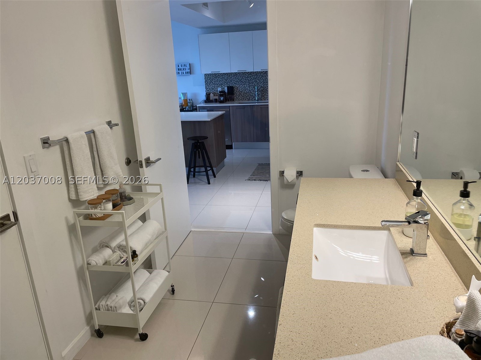 5252 PASEO CONDO - Residential Lease