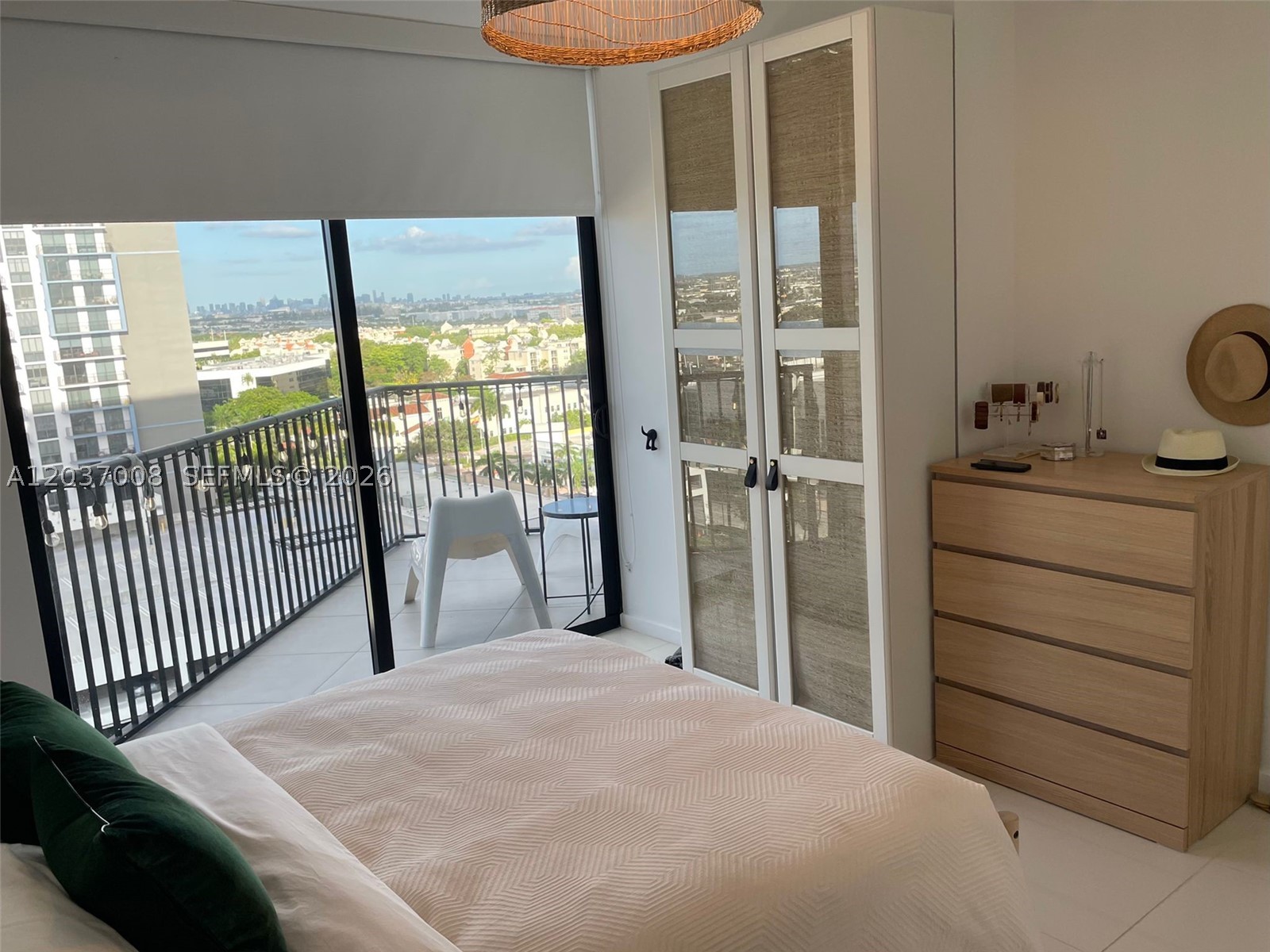 5252 PASEO CONDO - Residential Lease