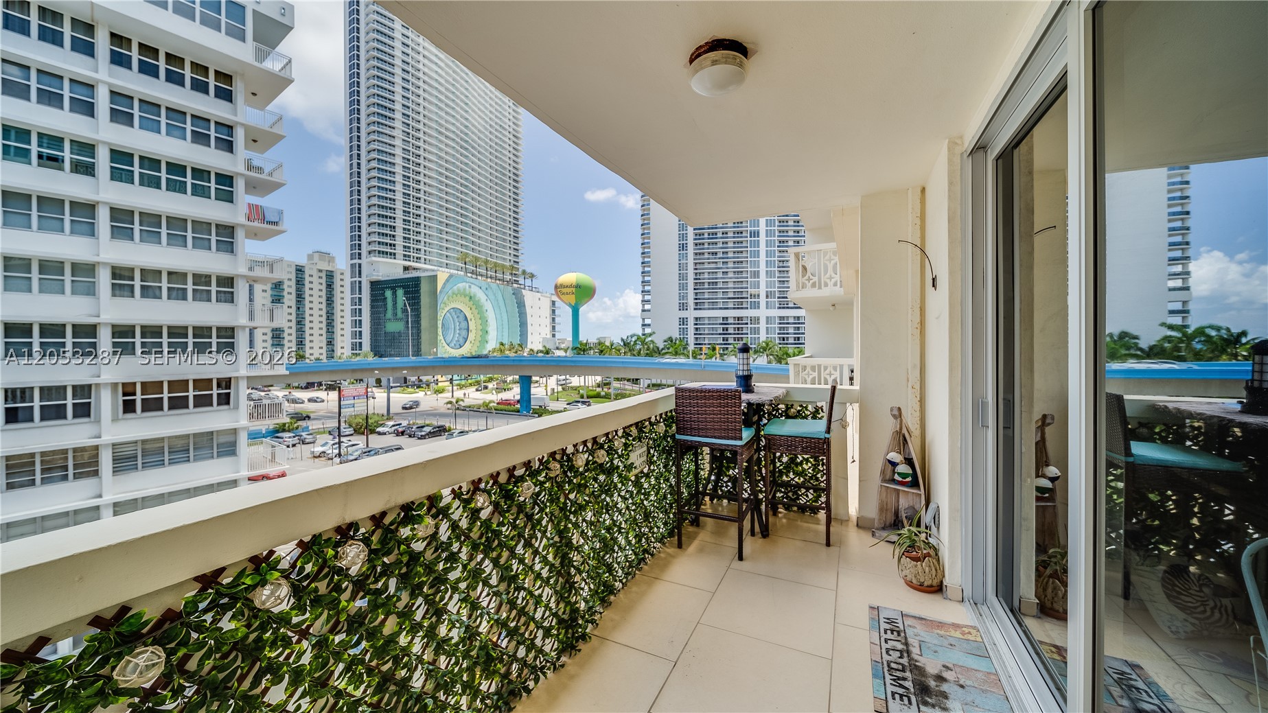 IMPERIAL TOWERS CONDO - Residential