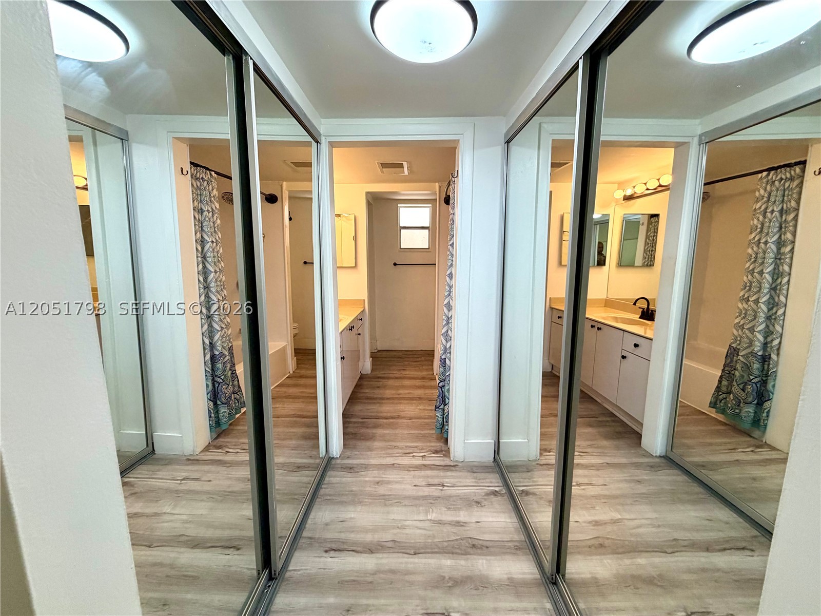 COUNTRY LANE CONDO #2 - Residential