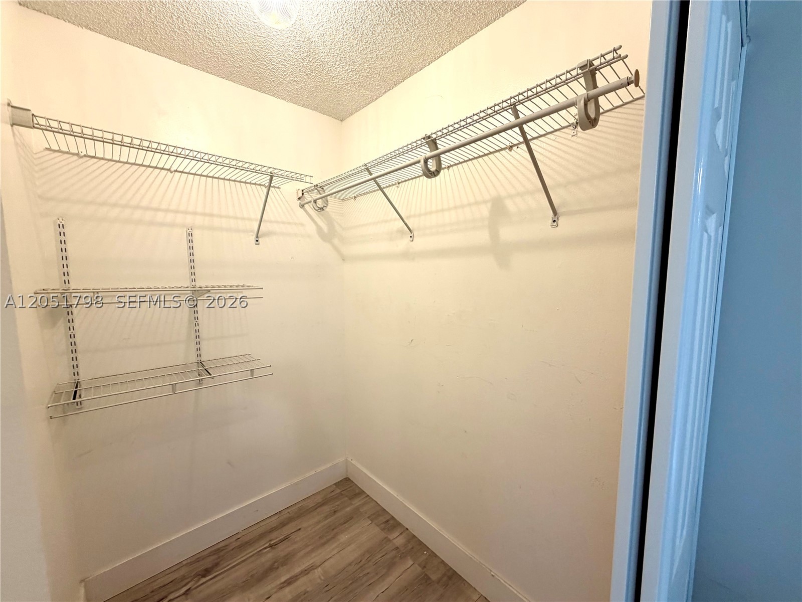COUNTRY LANE CONDO #2 - Residential