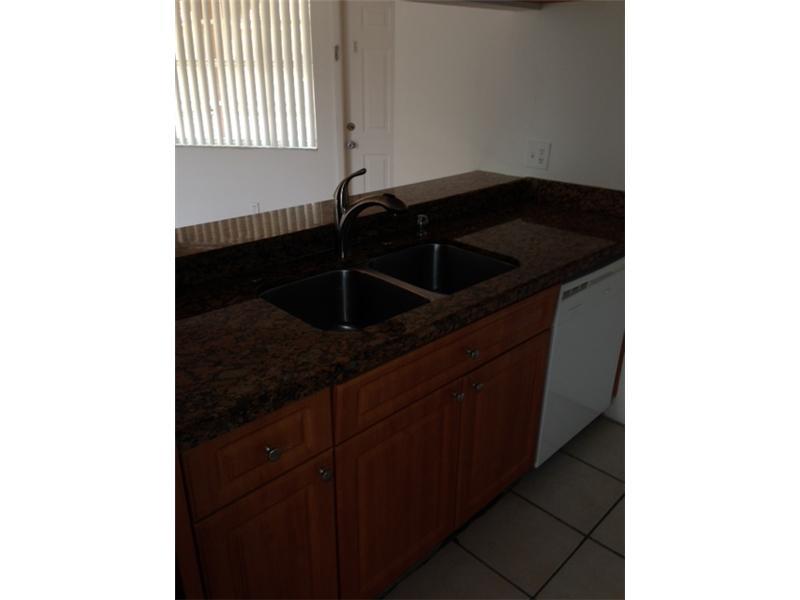 WINDMILL LAKES V CONDO - Residential Lease