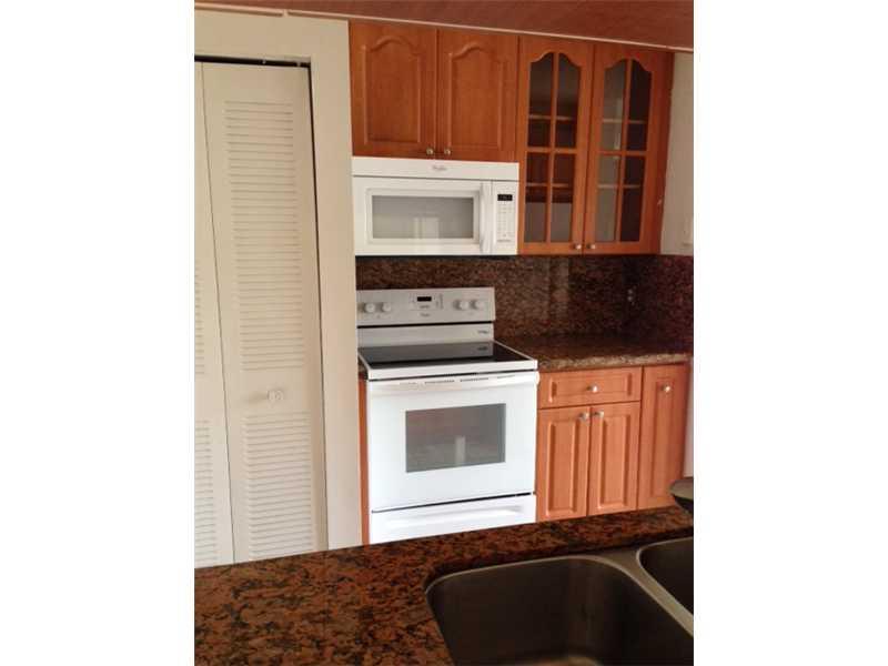 WINDMILL LAKES V CONDO - Residential Lease
