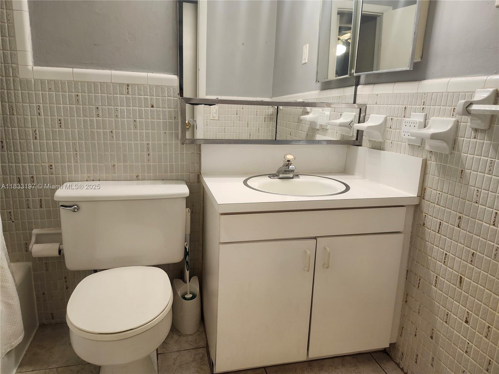 STRAND PLAZA CONDO - Residential Lease