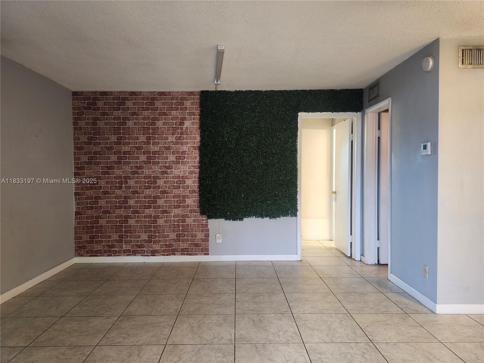 STRAND PLAZA CONDO - Residential Lease