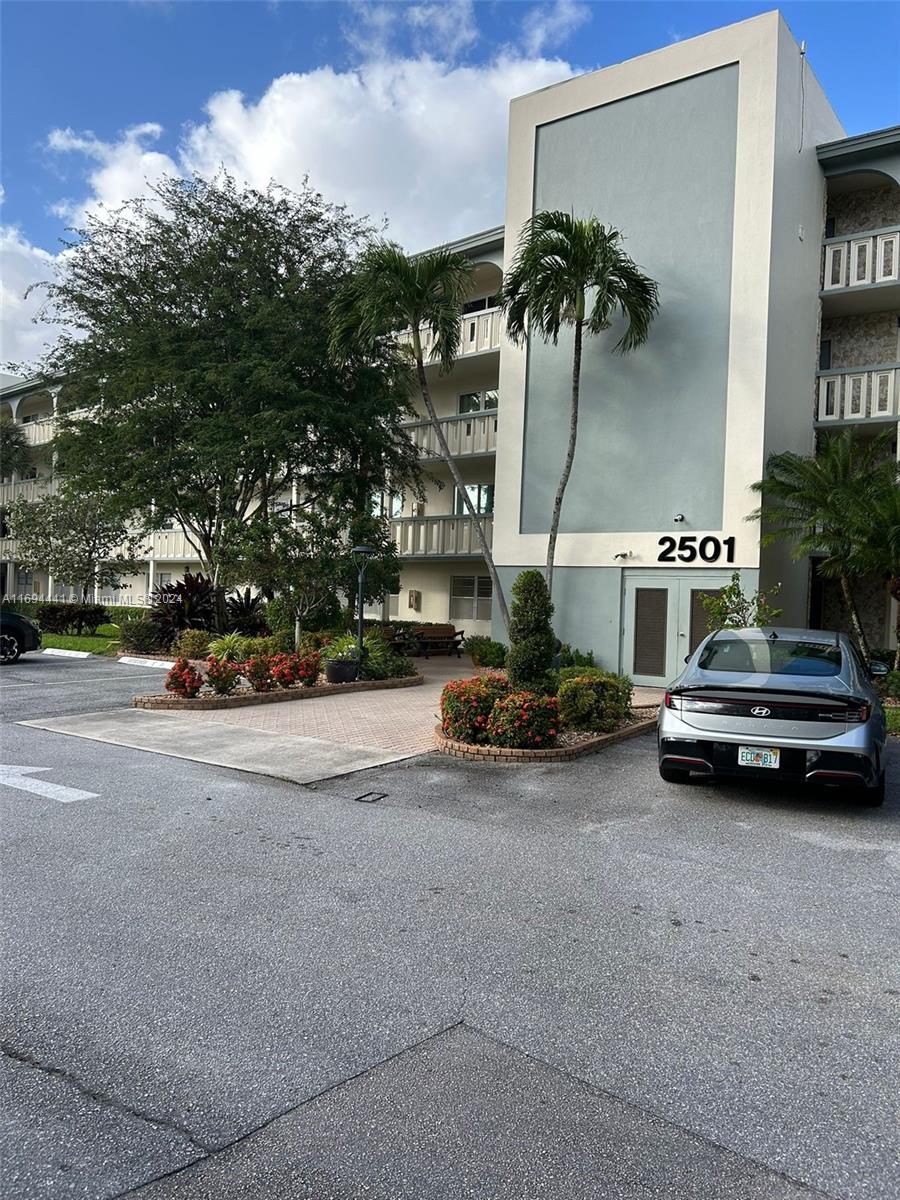 ANTIGUA VILLAGE I E CONDO - Residential Lease