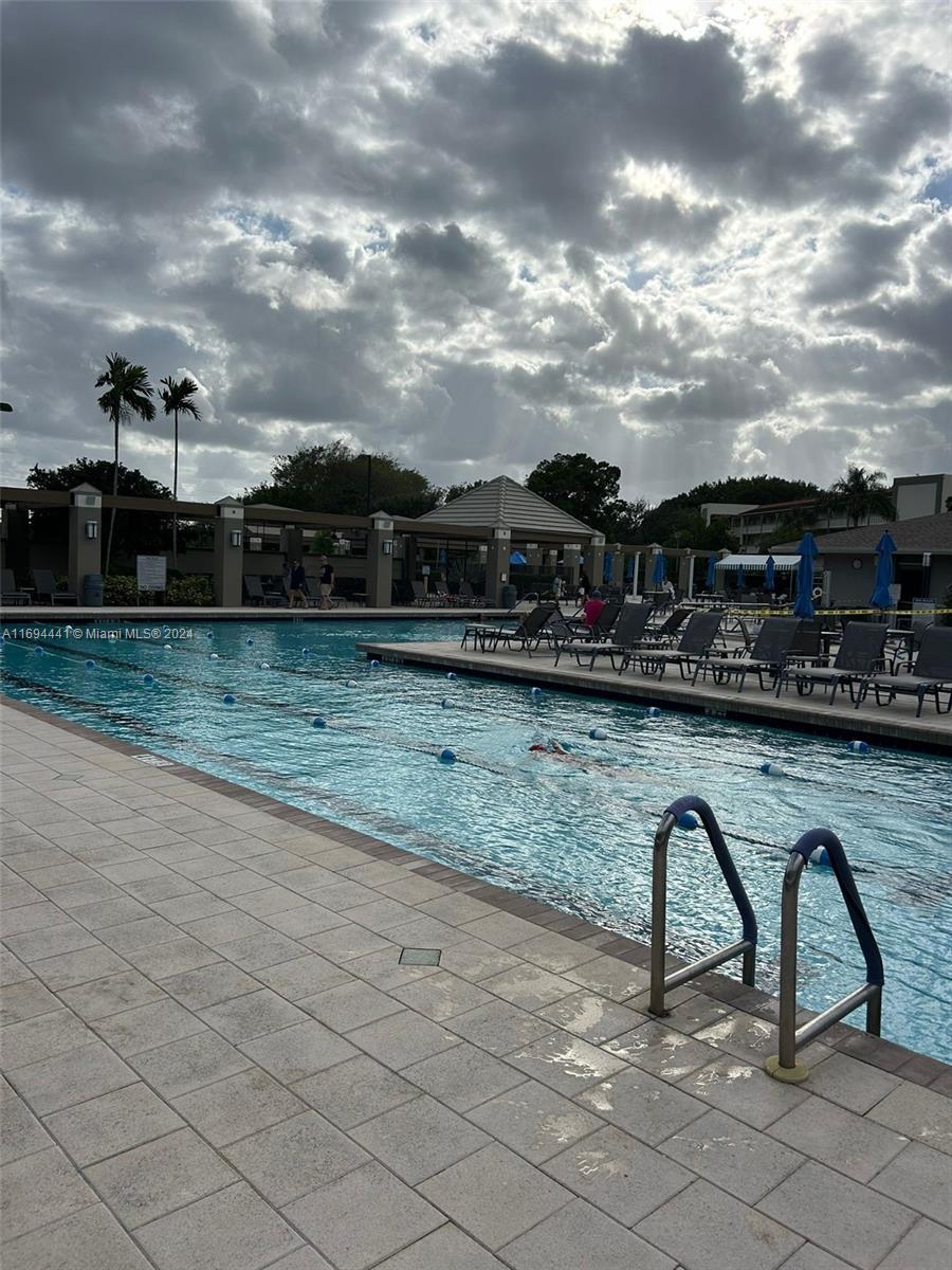 ANTIGUA VILLAGE I E CONDO - Residential Lease