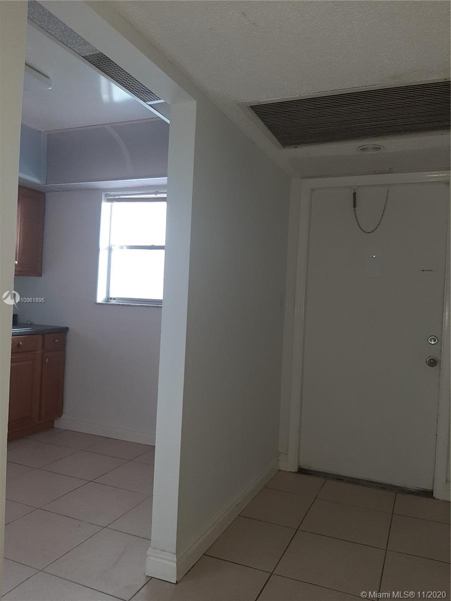 CORAL SPRING GARDENS EAST - Residential Lease
