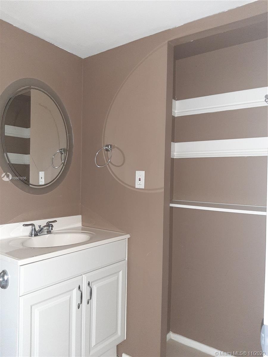 CORAL SPRING GARDENS EAST - Residential Lease