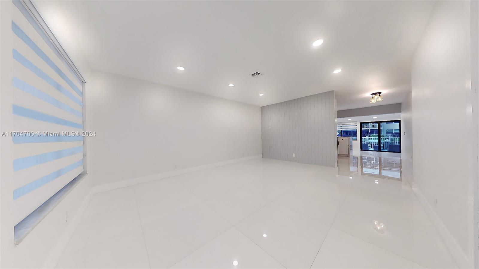 RIO NUEVO ISLE - Residential Lease
