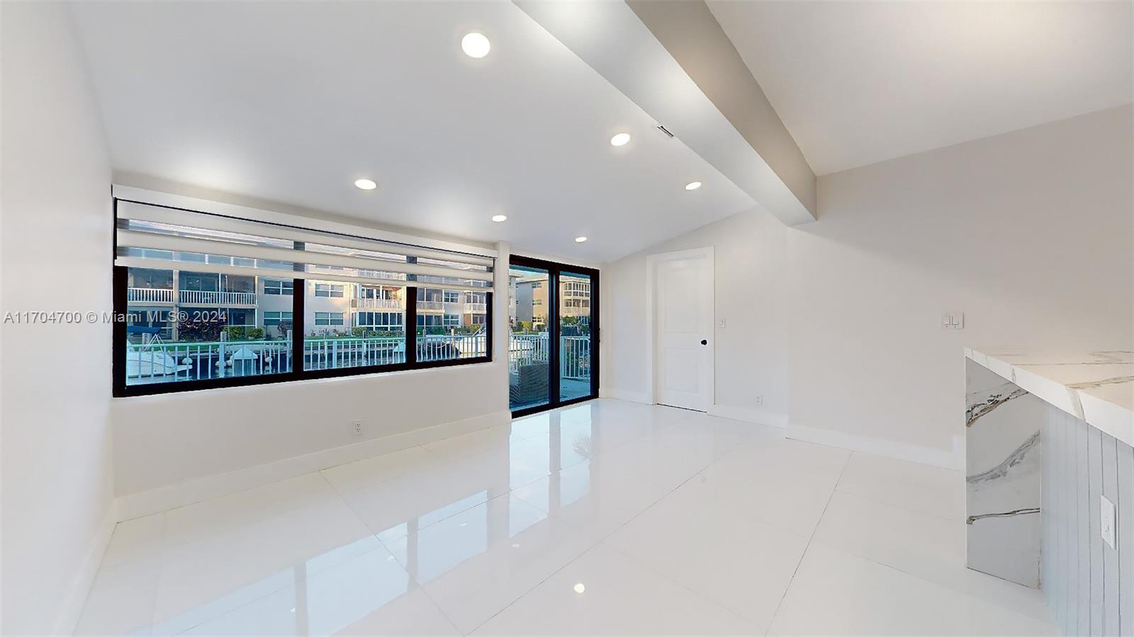 RIO NUEVO ISLE - Residential Lease
