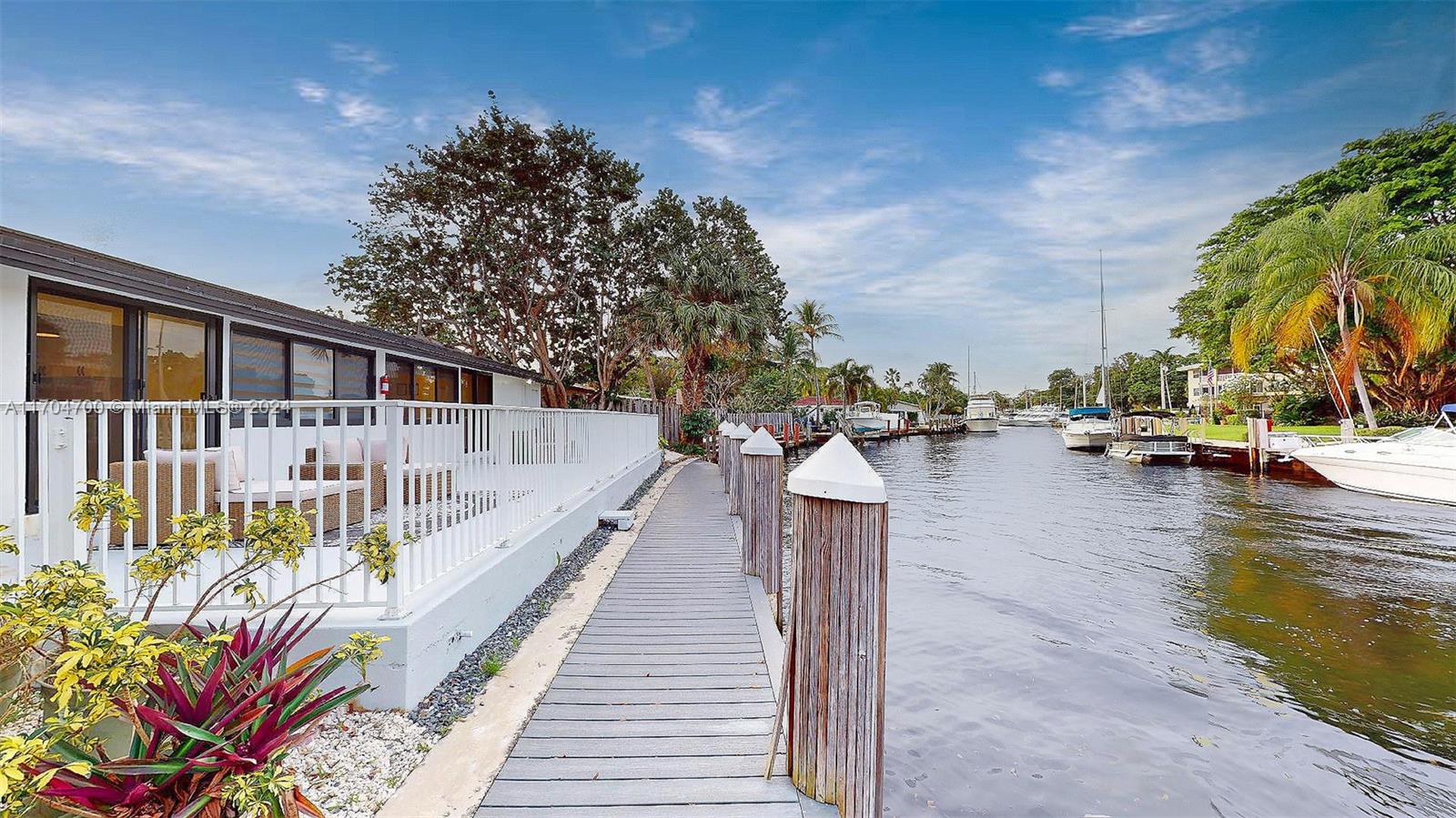 RIO NUEVO ISLE - Residential Lease