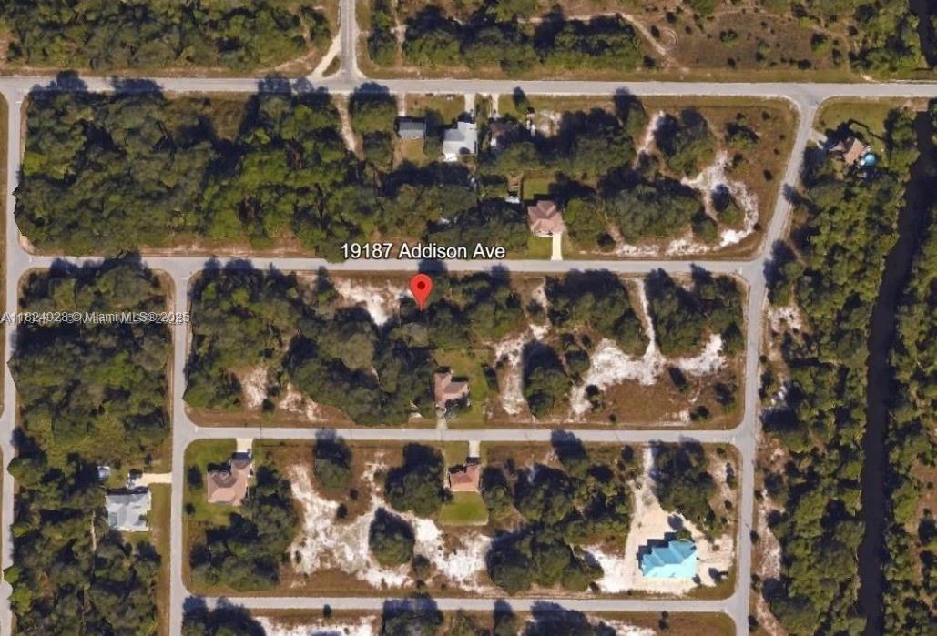 PORT CHARLOTTE - Land