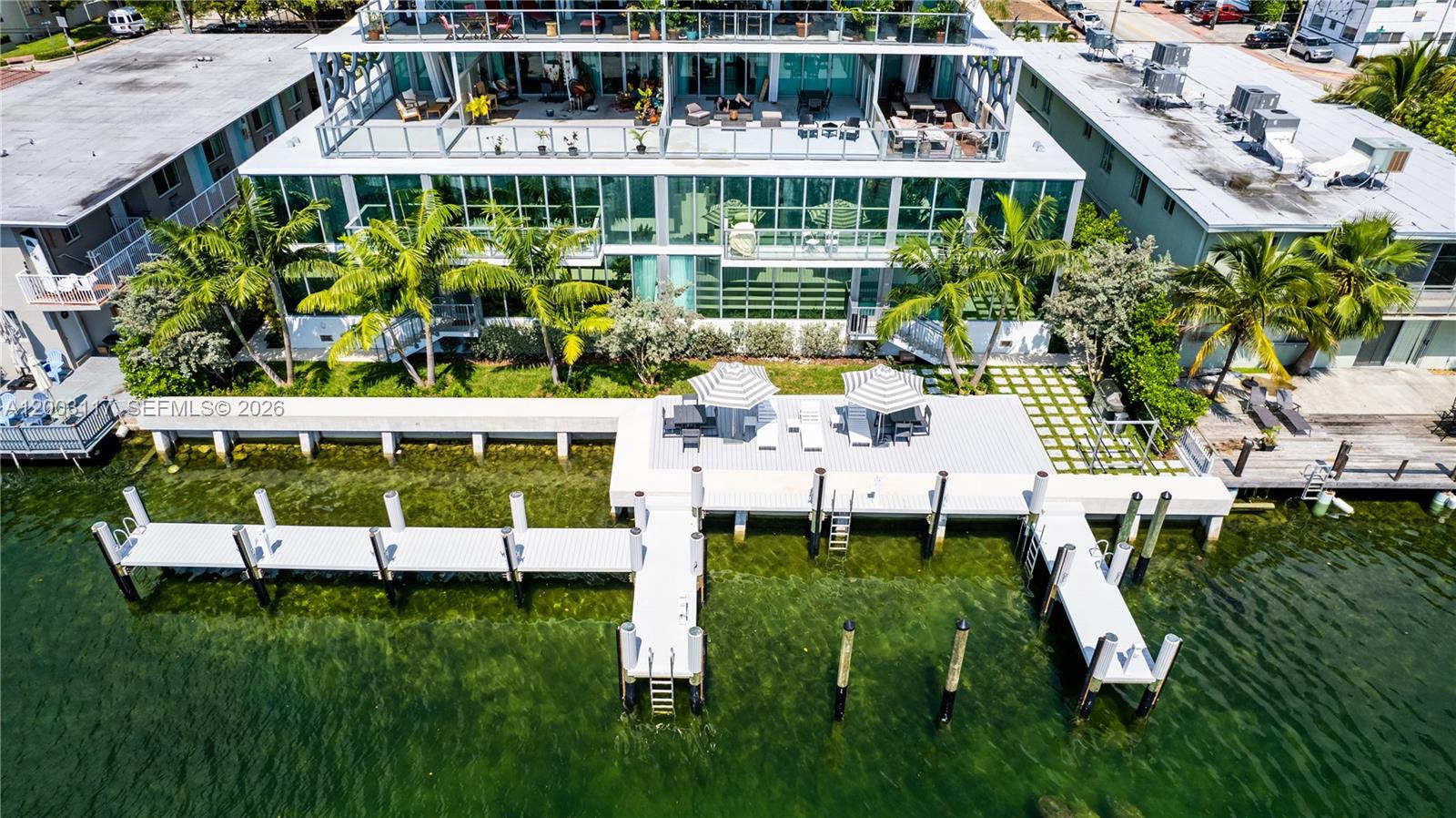 BISCAYNE BCH SUB - Land