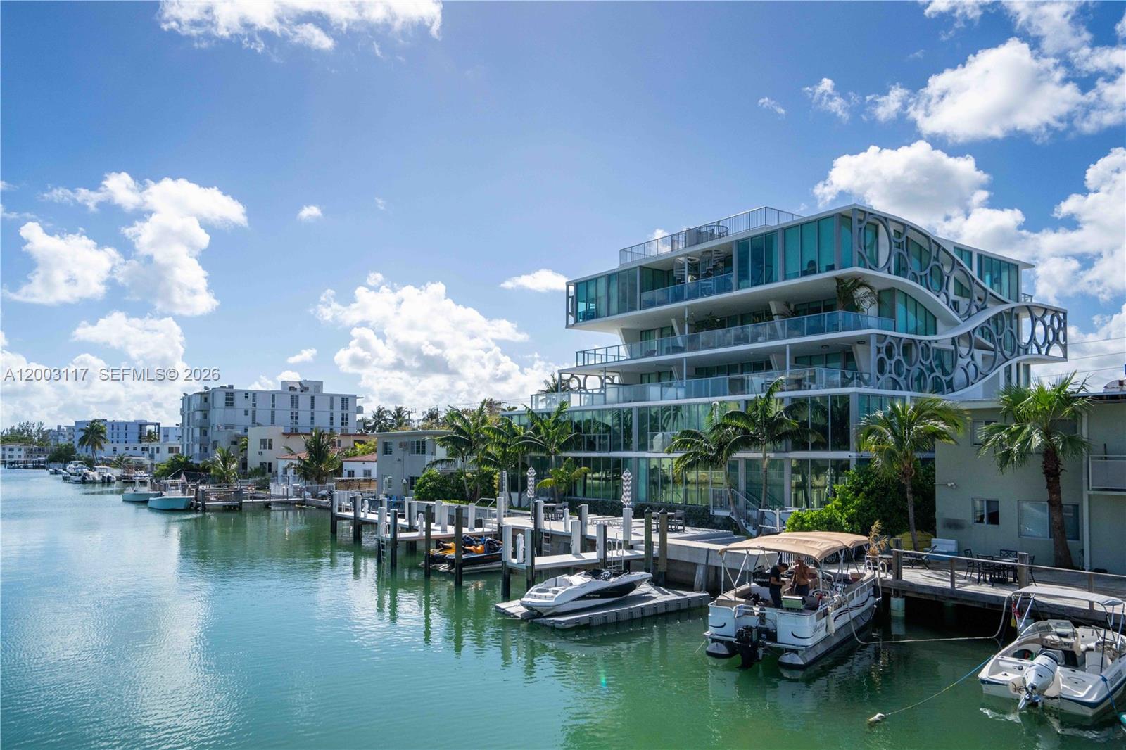 BISCAYNE BCH SUB - Land