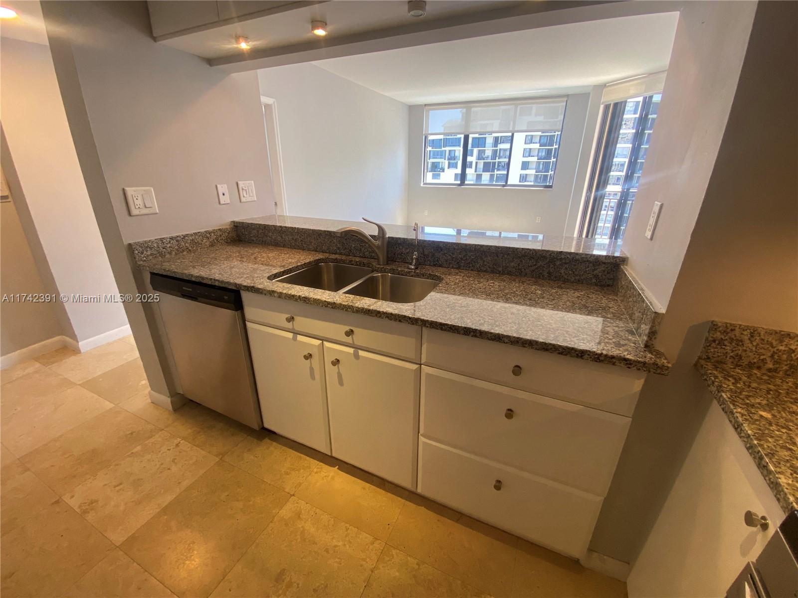 BRICKELL KEY II CONDO - Residential Lease