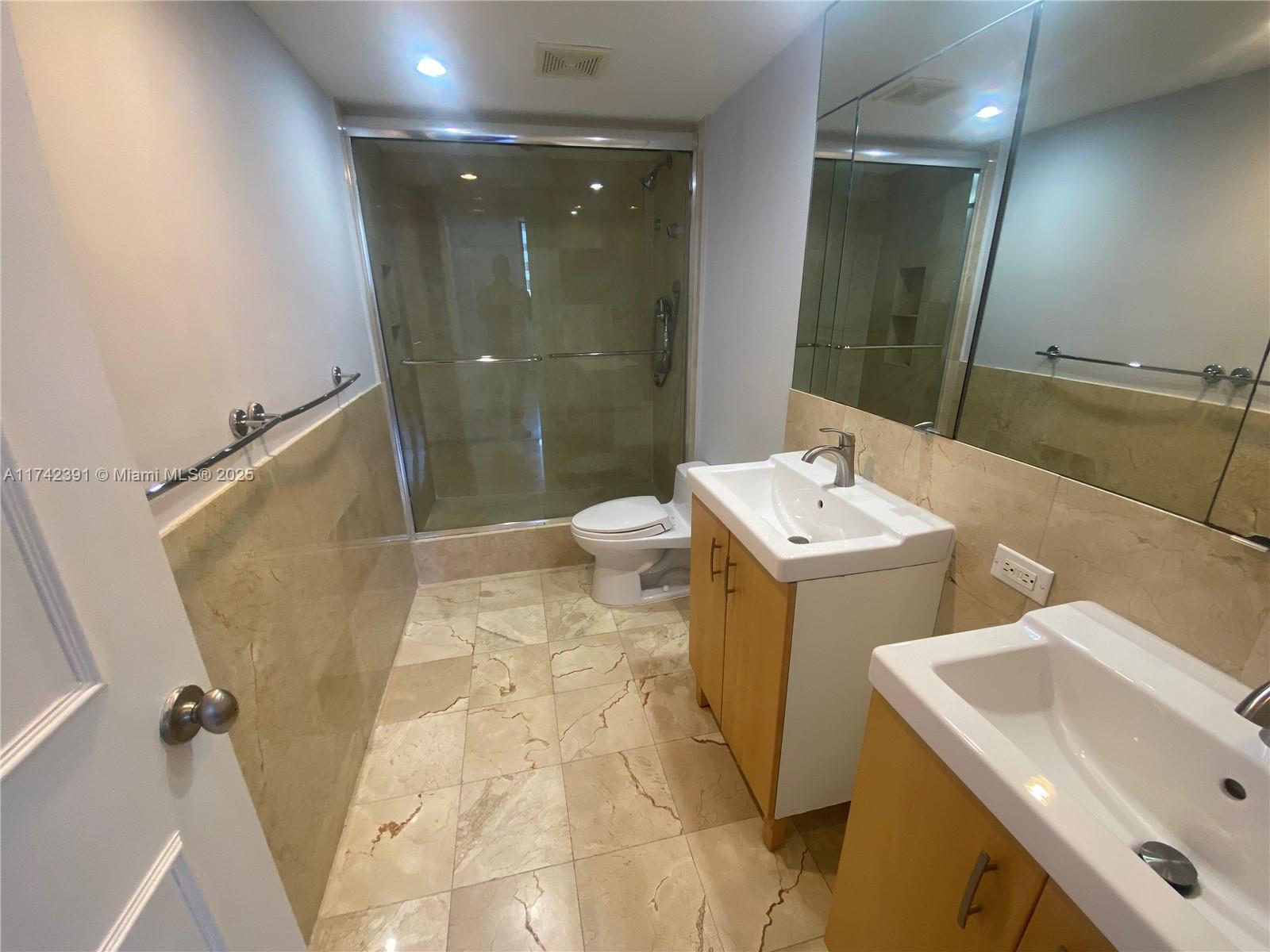 BRICKELL KEY II CONDO - Residential Lease
