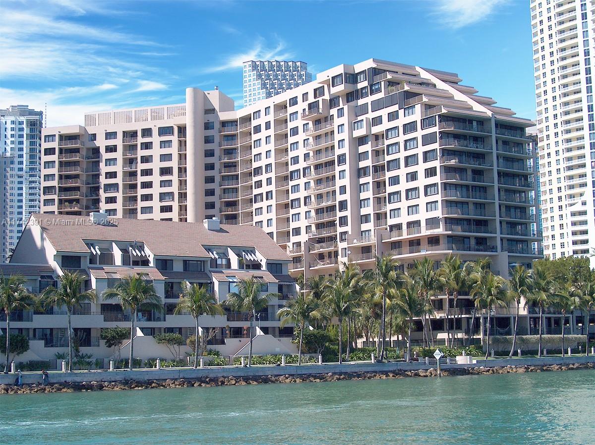 2bed/2bath in Brickell Key II condo in prestigious Brickell Key. Marble and wood floors throughout. Brickell Key II has a remodeled entrance, lobby, gym and pool. Enjoy amazing bay and city views. Access to Brickell Key boardwalk. 2 parking spaces. Available now!