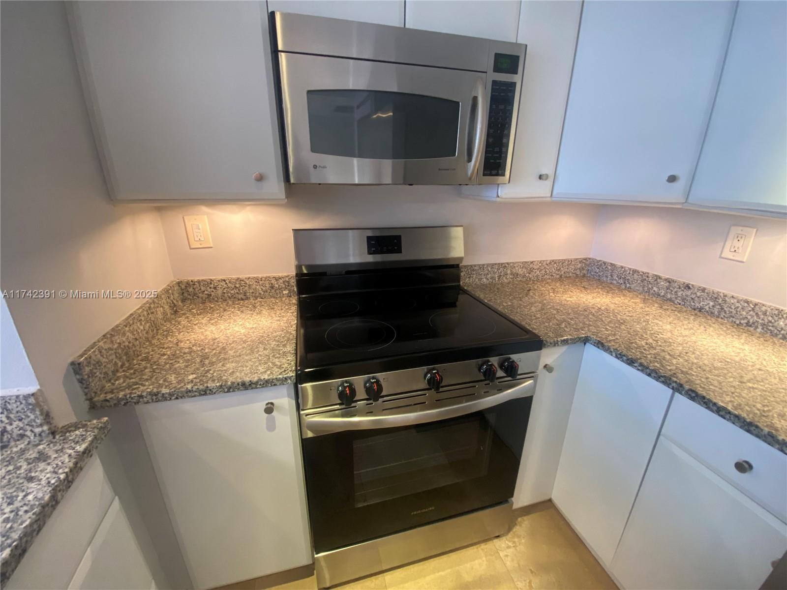 BRICKELL KEY II CONDO - Residential Lease