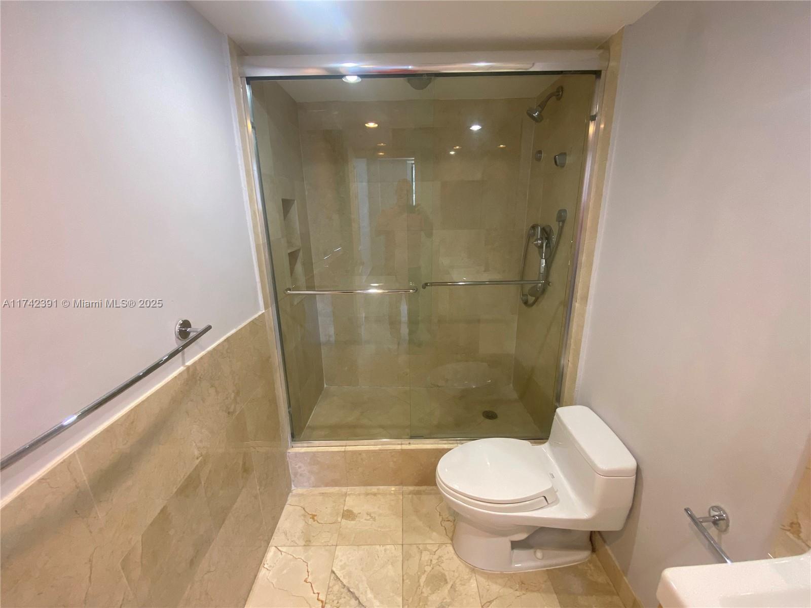 BRICKELL KEY II CONDO - Residential Lease