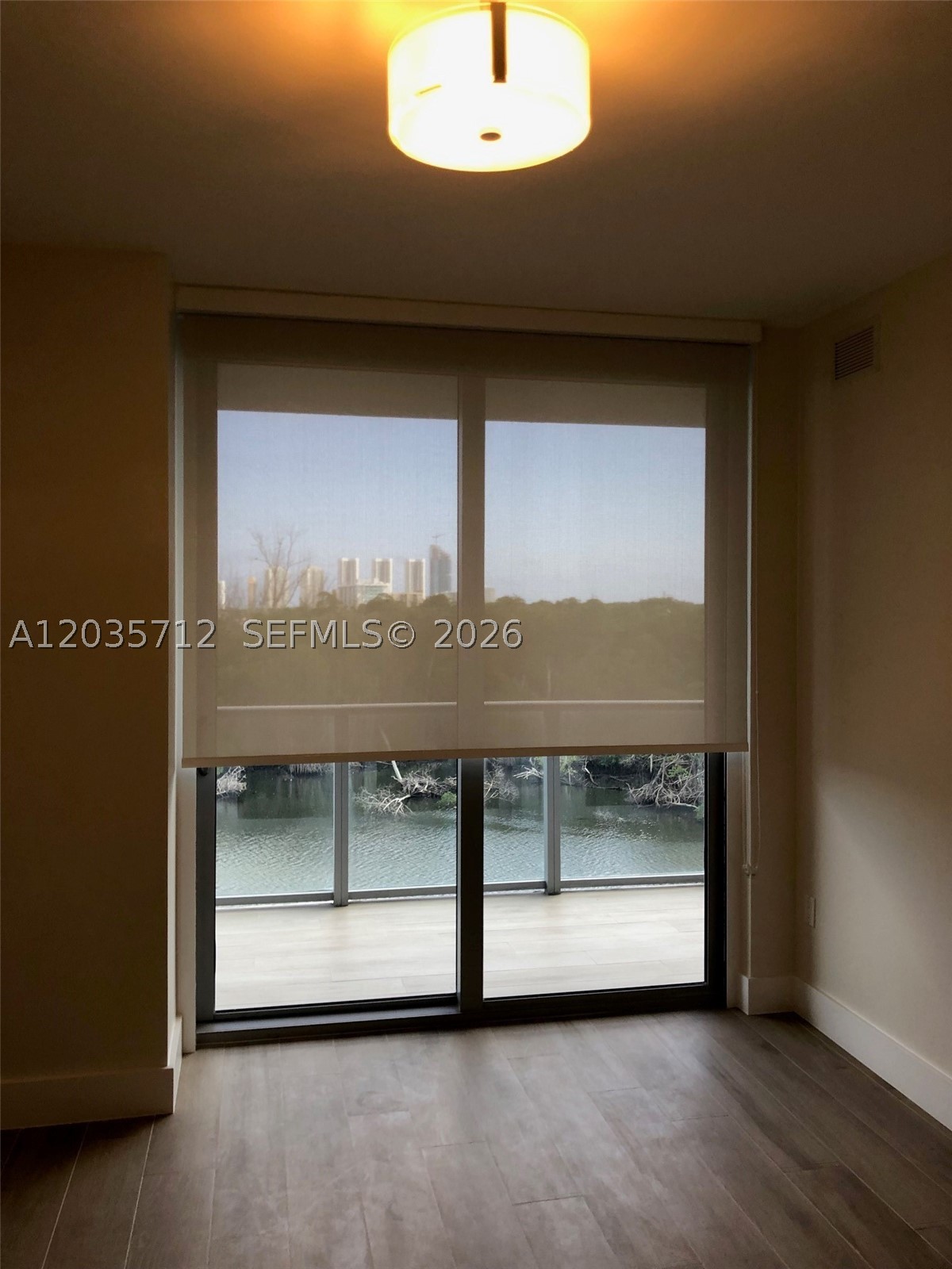 THE HARBOUR SOUTH CONDO - Residential Lease