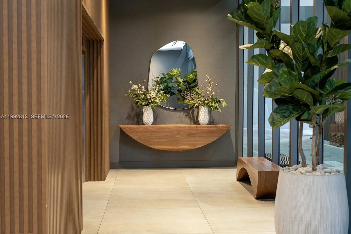 SMART BRICKELL - Residential