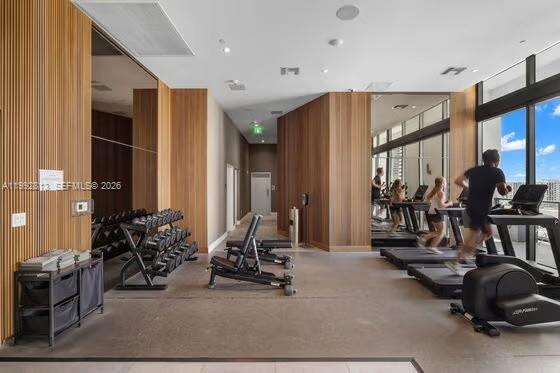 SMART BRICKELL - Residential