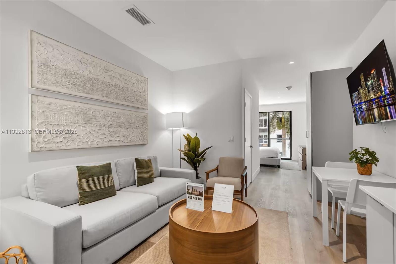 SMART BRICKELL - Residential