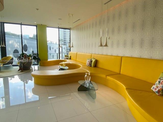 PARAISO BAYVIEWS CONDO - Residential