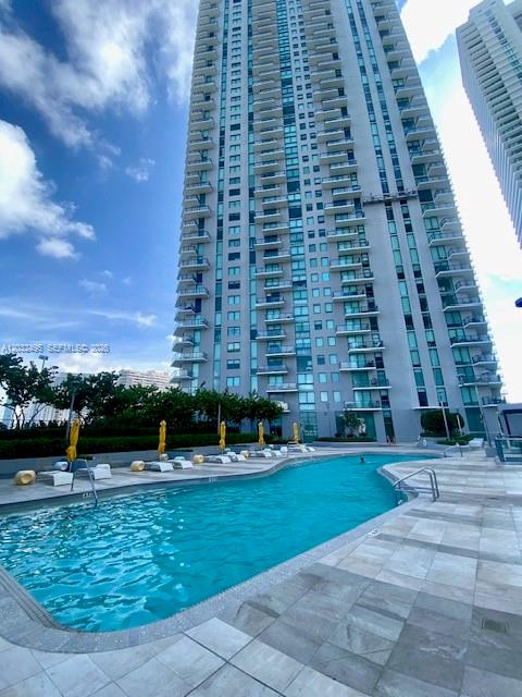 PARAISO BAYVIEWS CONDO - Residential